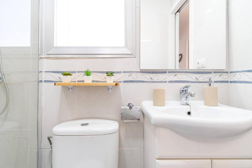 Privilegiado-Tarragona-50Mplaya-Wifi-Pool-Relax8 Bagian luar foto